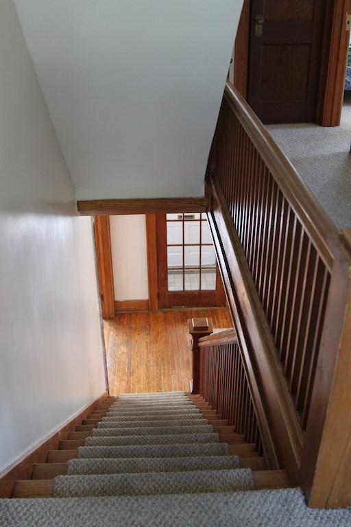 46-Clayton-stairwell
