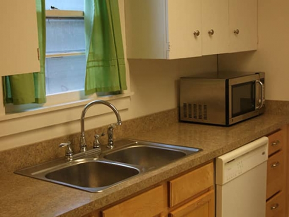 student apartments for rent in Cortland New York 60 Groton Ave. (2 Bedrooms) Kitchen 3
