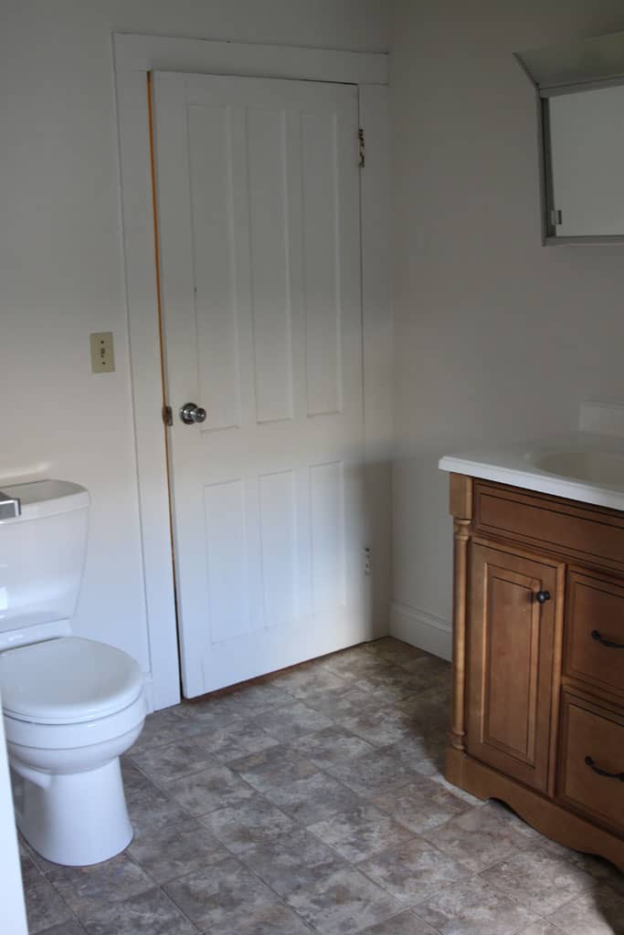 student apartments for rent in Cortland New York 60 Groton Ave. (2 Bedrooms) Bathroom