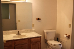 student apartments for rent in Cortland New York 94 Groton Ave. Apt A/D Bathroom 2