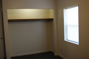 student apartments for rent in Cortland New York 94 Groton Ave., Apt. B/C (6 Bedrooms)